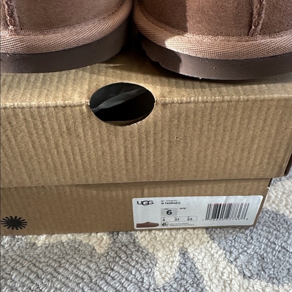 UGG® Tasman II Slippers SZ 6 - Picture 4 of 8